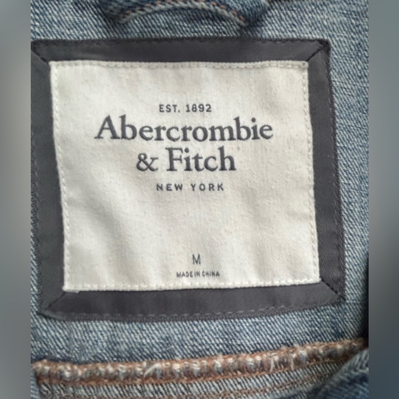 Abercrombie & Fitch -Blue Denim Jacket size M (women) - Picture 5 of 10
